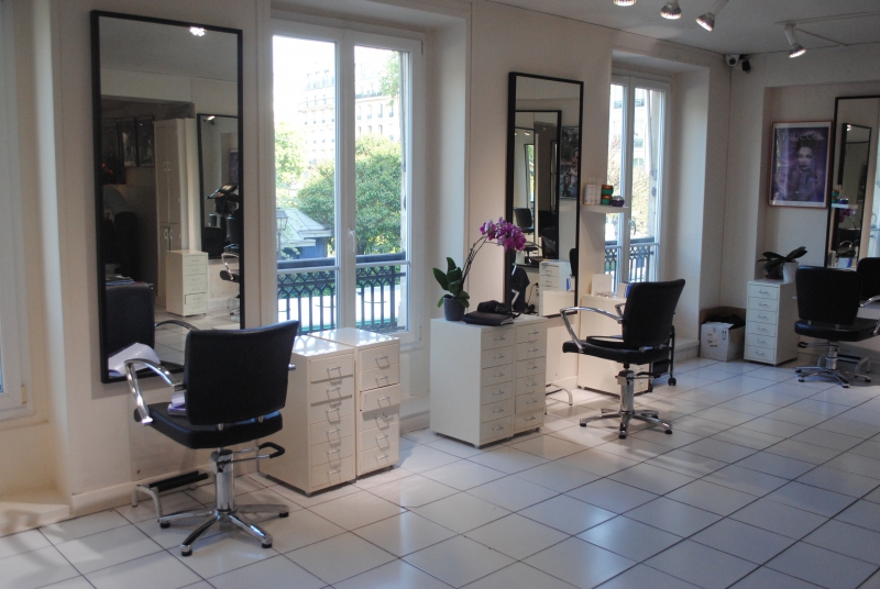 coiffure-CARNOULES-min_floor-home-office-property-living-room-room-781228-pxhere.com